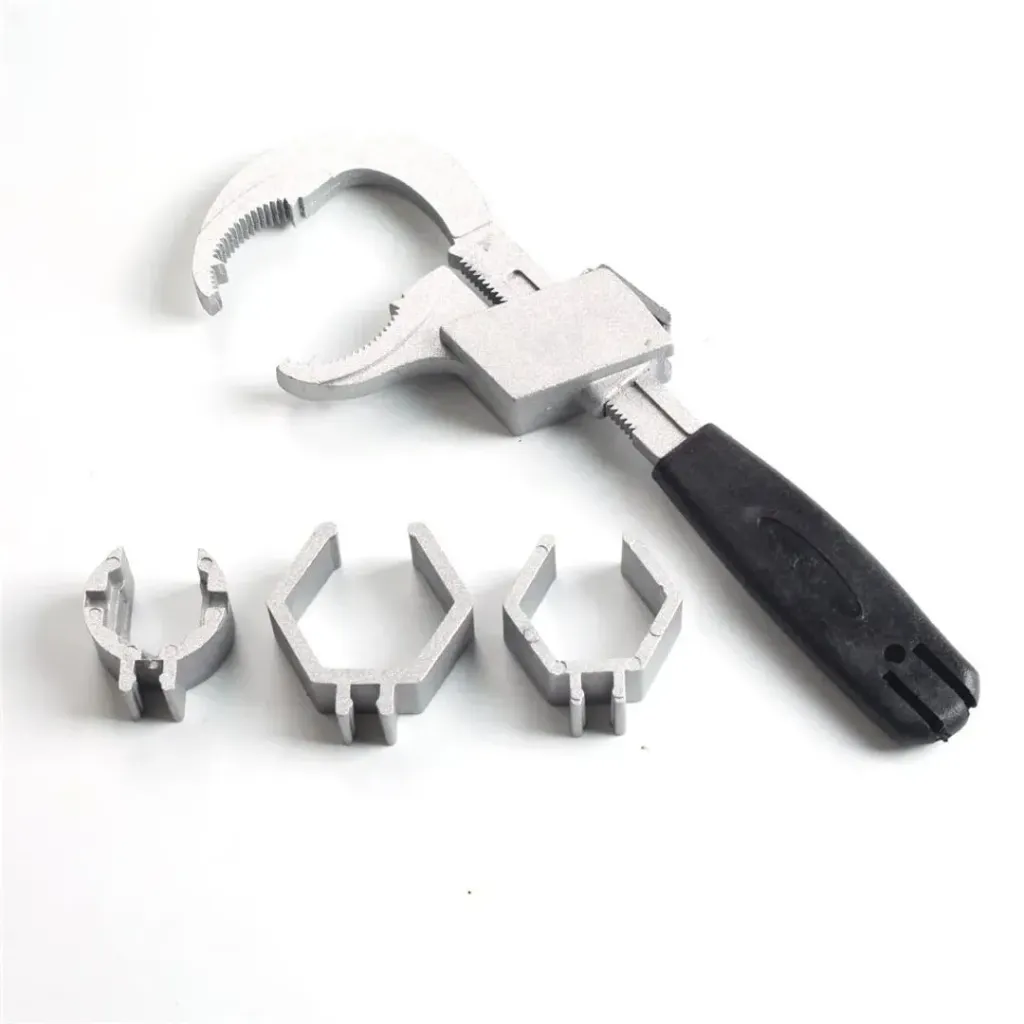LLAVE MULTIFUNCIONAL PARA PLOMERIA Y GRIFERIA